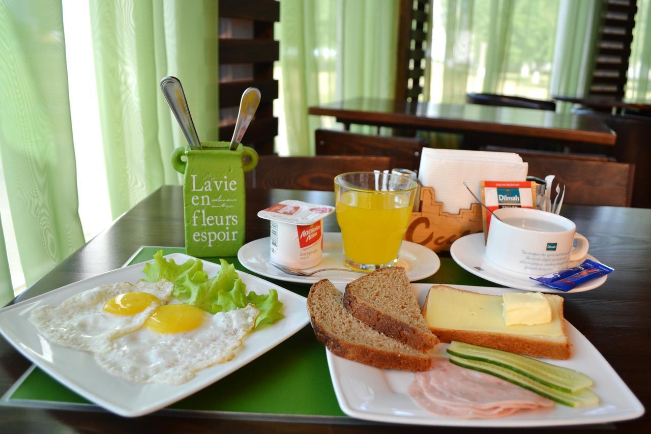 City Hotel Gomel Extérieur photo