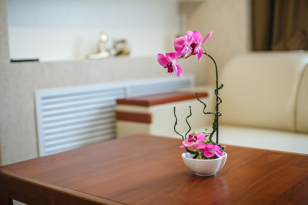 City Hotel Gomel Extérieur photo