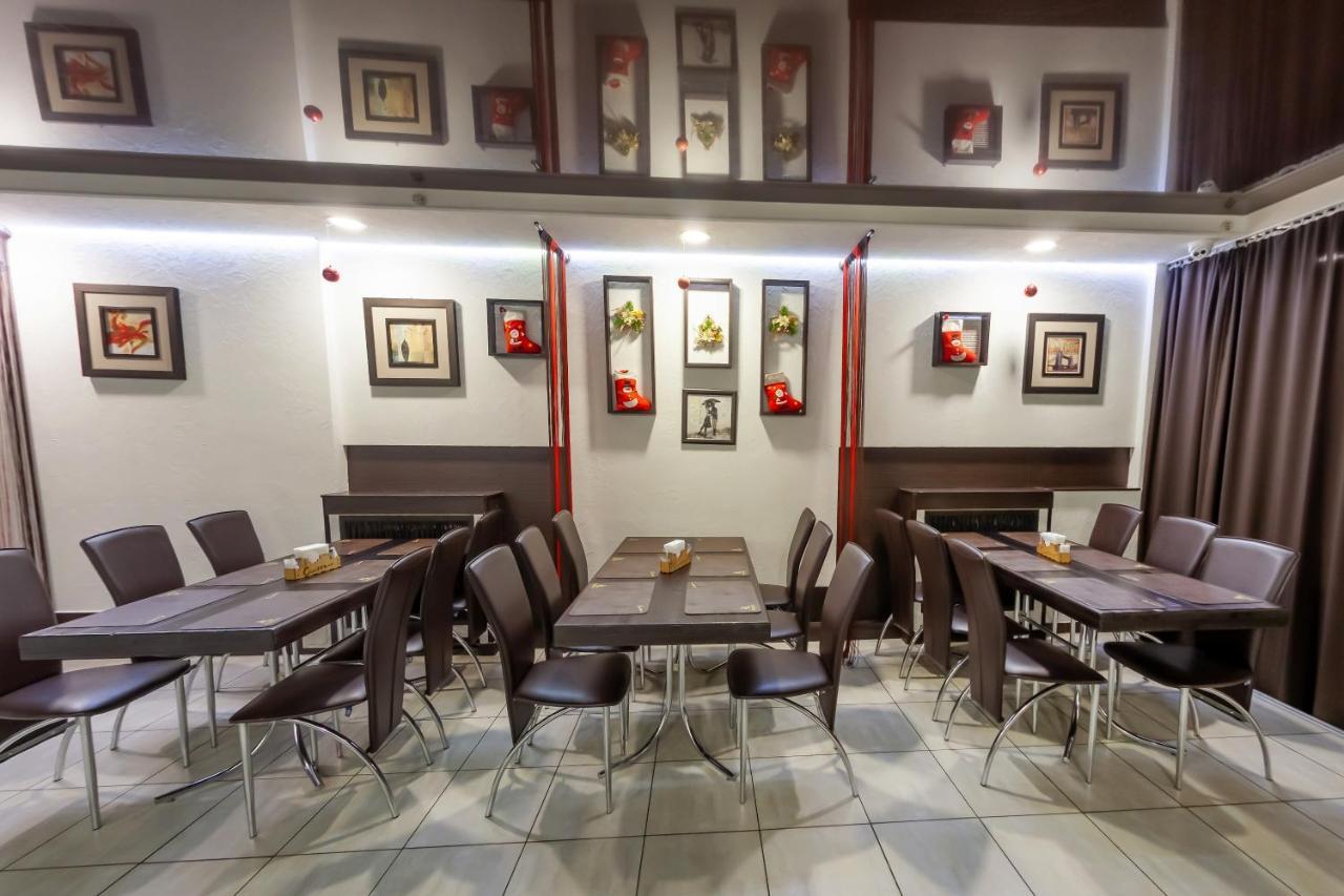 City Hotel Gomel Extérieur photo