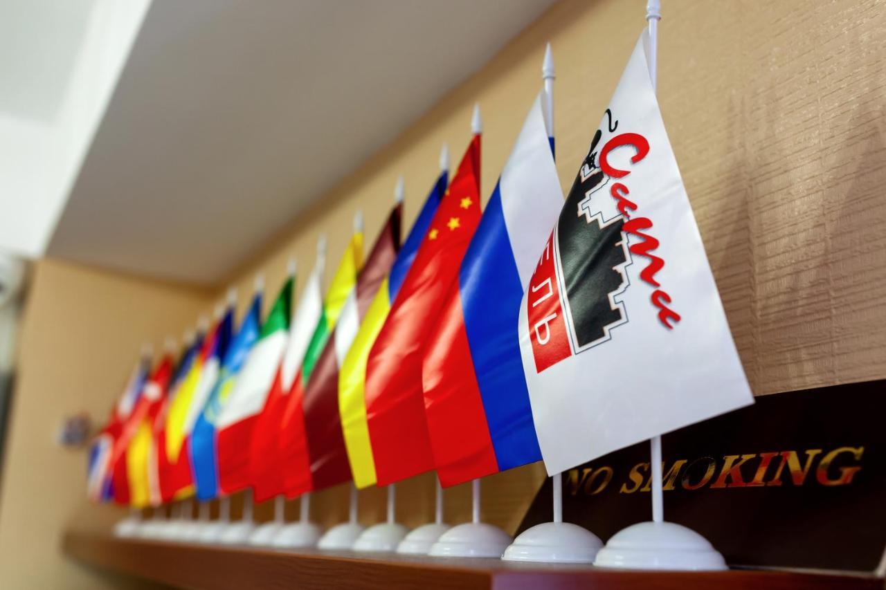 City Hotel Gomel Extérieur photo